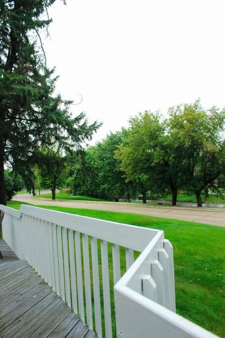 شقة Dartt'S Park Flat Owatonna المظهر الخارجي الصورة